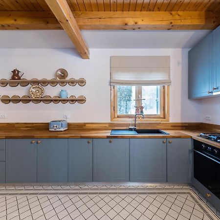 Heritage Villa Predelut Luaran gambar